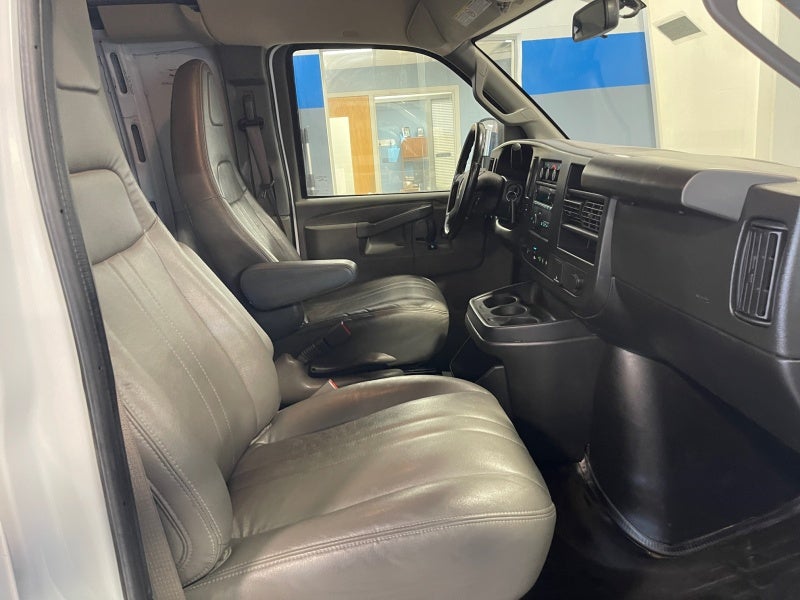 2023 Chevrolet Express Cargo 2500 WT