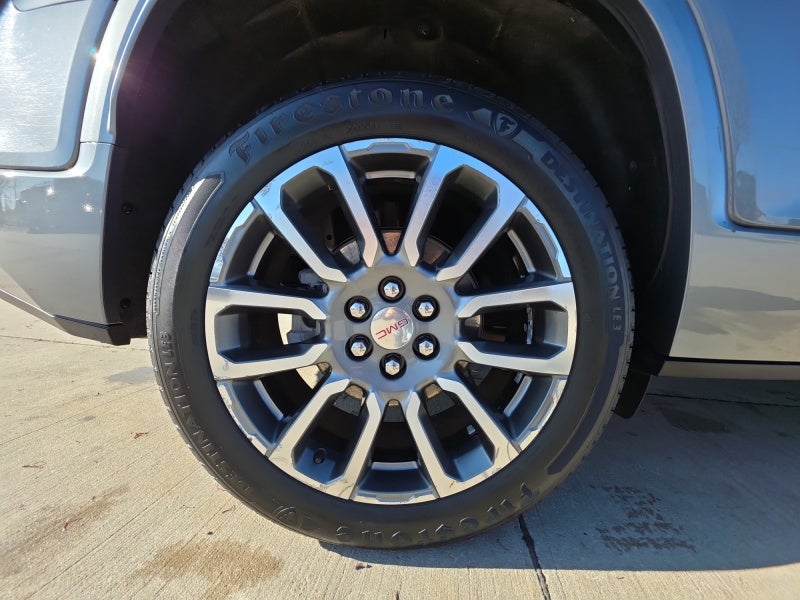 2022 GMC Acadia Denali