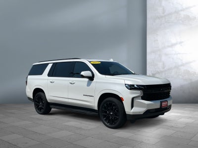 2023 Chevrolet Suburban RST