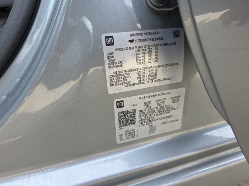 2025 GMC Sierra 1500 SLT