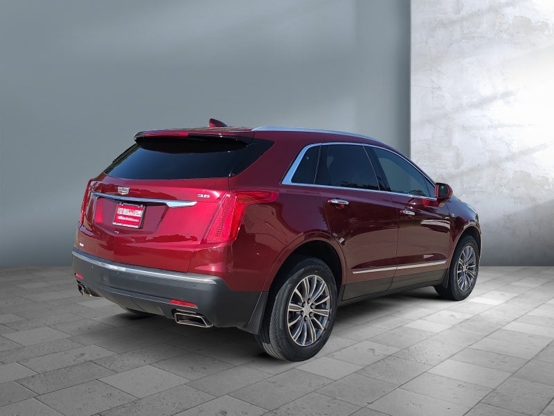 2017 Cadillac XT5 Luxury FWD
