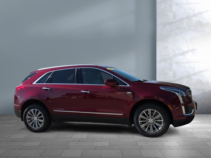 2017 Cadillac XT5 Luxury FWD