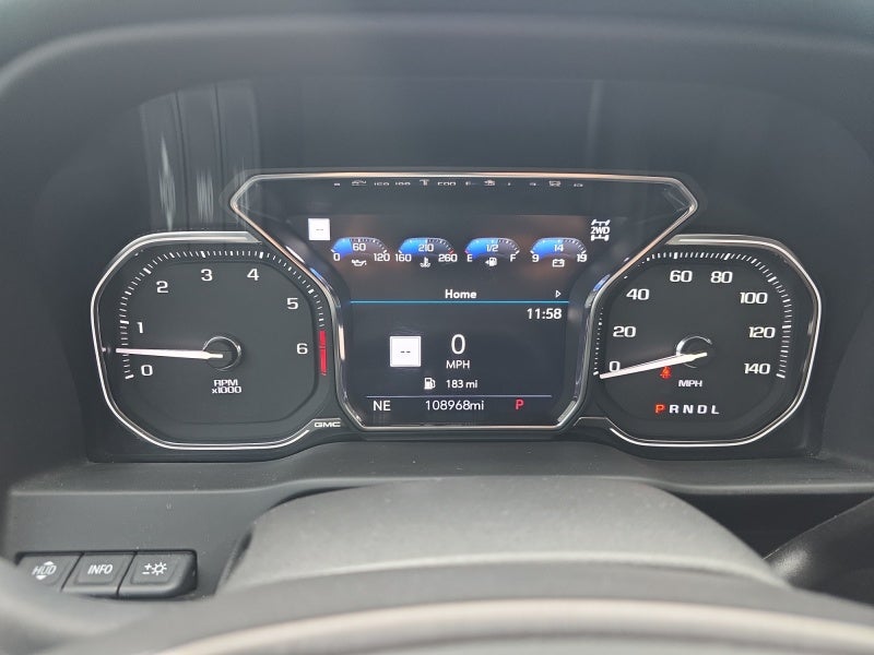 2022 GMC Sierra 1500 Limited AT4