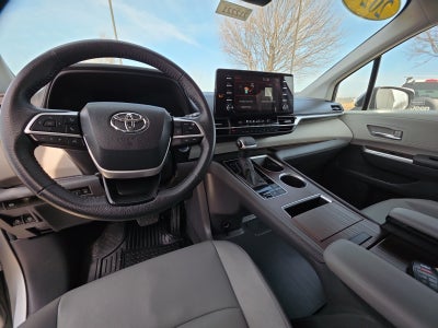 2024 Toyota Sienna XLE