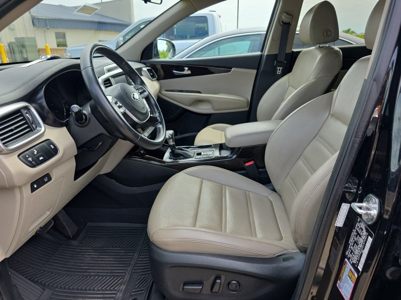 2020 Kia Sorento EX V6