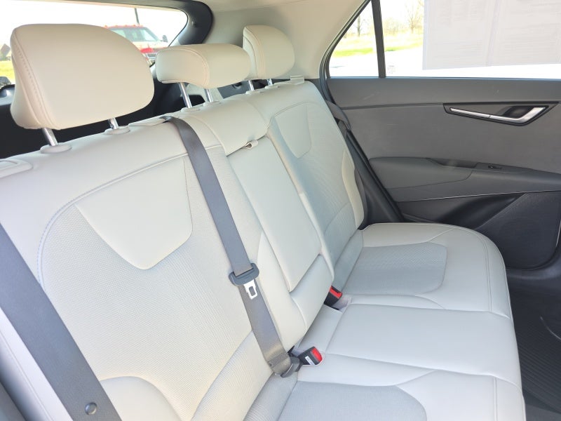 2023 Kia Niro EX Touring