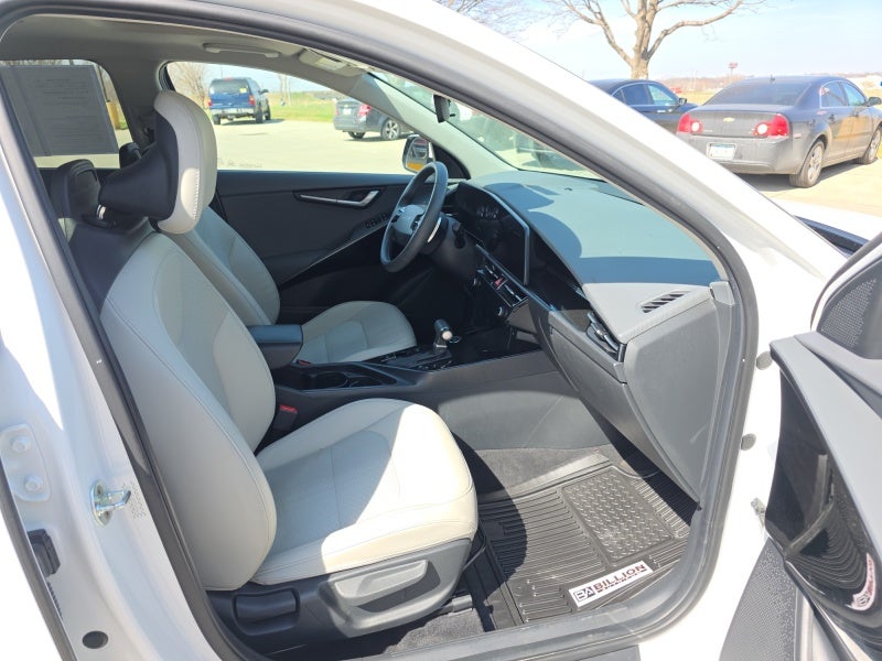 2023 Kia Niro EX Touring