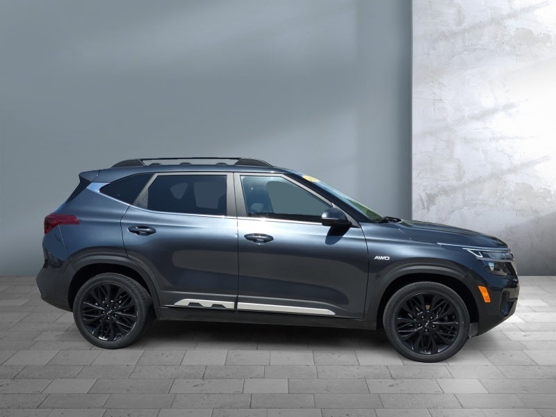 2022 Kia Seltos Nightfall