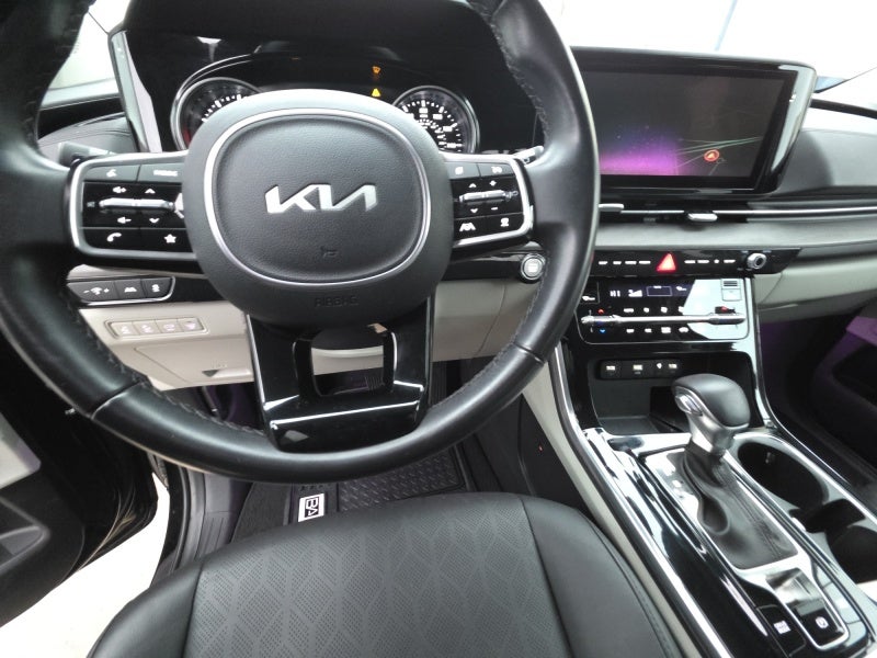 2024 Kia Carnival EX