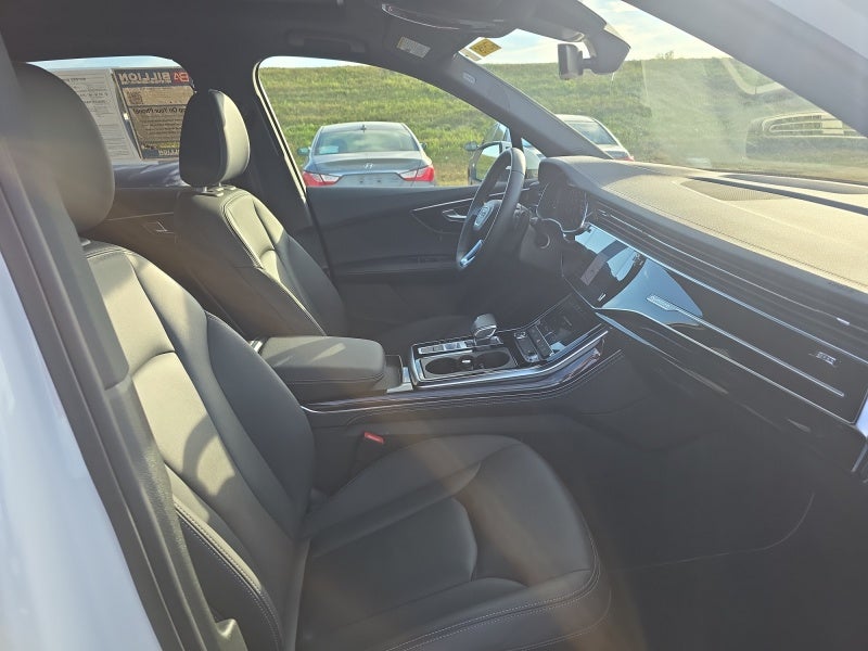 2025 Audi Q7 Premium Plus