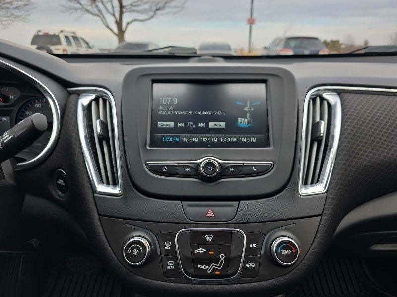 2017 Chevrolet Malibu LT