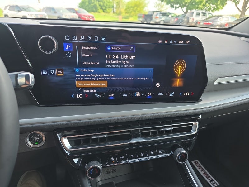 2025 Chevrolet Traverse AWD LT