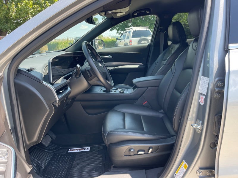 2024 Cadillac XT4 AWD Premium Luxury