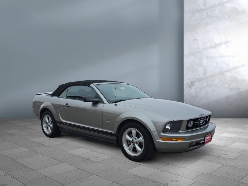 2008 Ford Mustang Deluxe