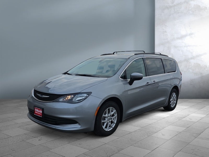 2020 Chrysler Voyager LXI