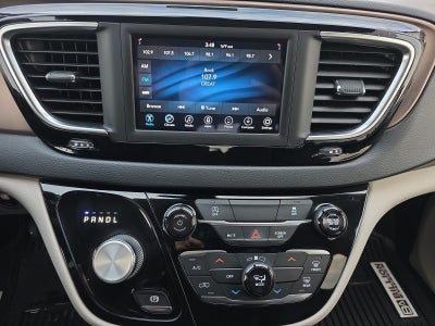 2020 Chrysler Voyager LXI