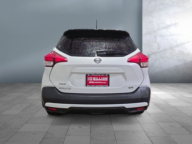 2019 Nissan Kicks SR