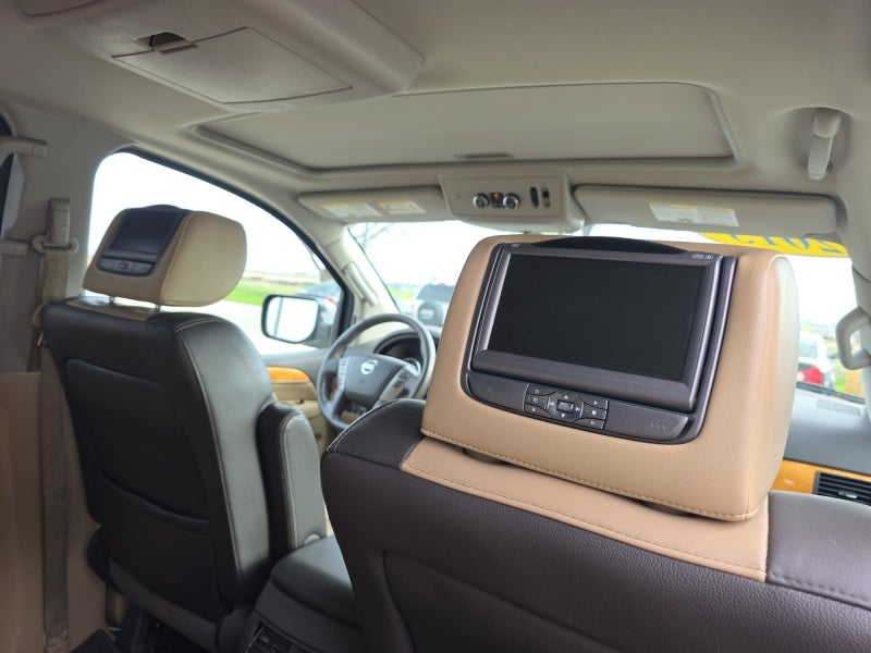 2013 Nissan Armada Platinum