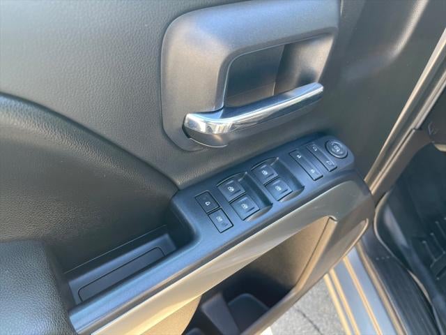 2017 Chevrolet Silverado LT