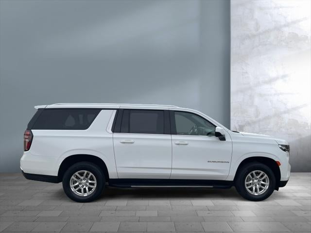2024 Chevrolet Suburban LT