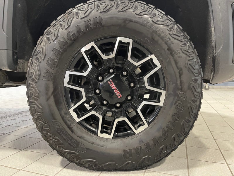 2025 GMC Sierra HD AT4X