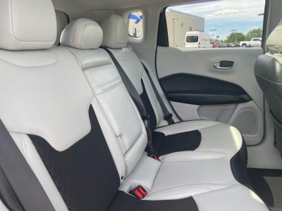 2019 Jeep Compass Latitude w/Sun/Wheel Pkg