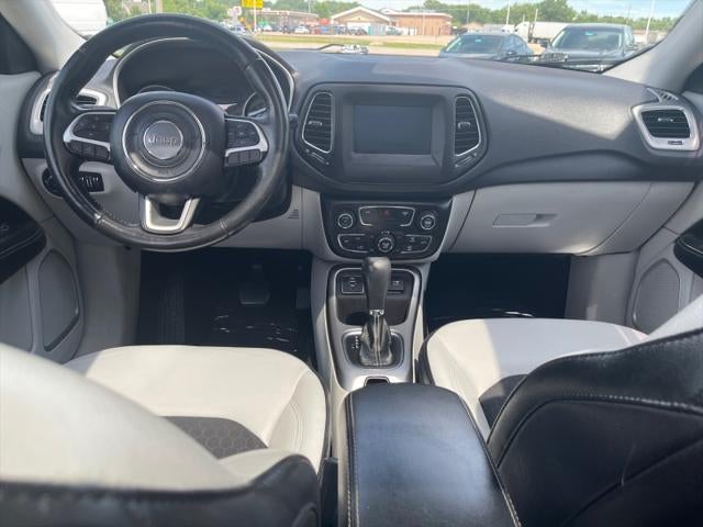 2019 Jeep Compass Latitude w/Sun/Wheel Pkg