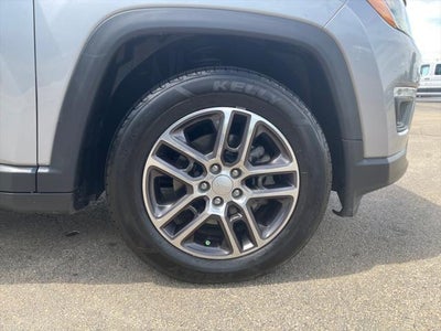 2019 Jeep Compass Latitude w/Sun/Wheel Pkg