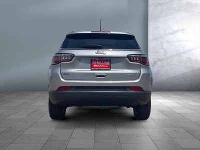 2019 Jeep Compass Latitude w/Sun/Wheel Pkg
