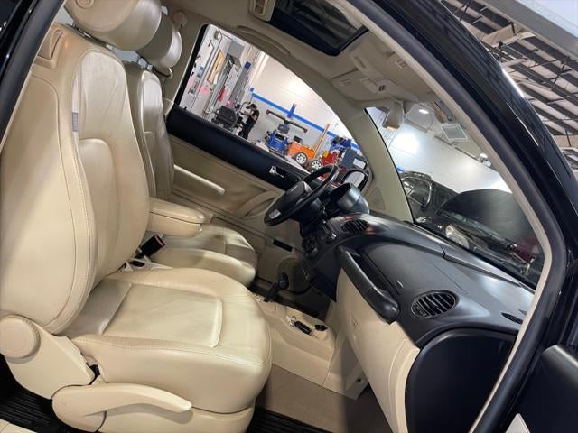 2007 Volkswagen Beetle 2dr Auto Coupe