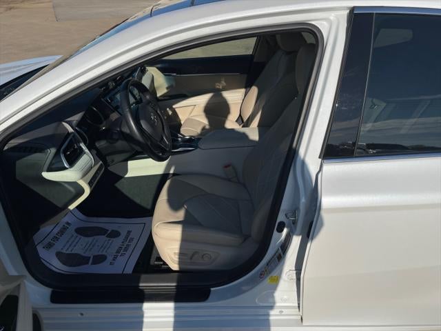 2018 Toyota CAMRY XLE