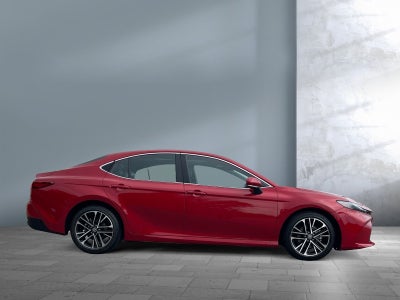 2025 Toyota CAMRY XLE