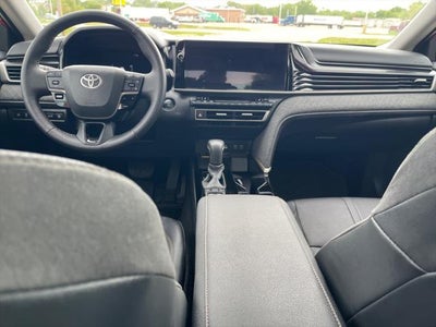 2025 Toyota CAMRY XLE
