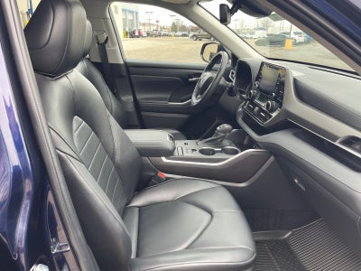 2022 Toyota HIGHLANDER HYBRD Hybrid XLE