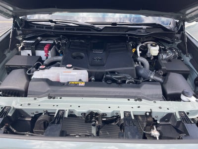 2024 Toyota TUNDRA 4X4 SR5