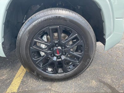 2024 Toyota TUNDRA 4X4 SR5