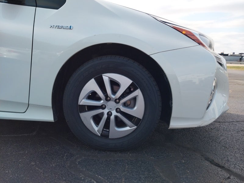 2017 Toyota PRIUS Three