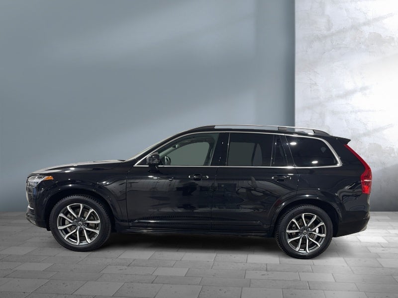 2019 Volvo XC90 Momentum