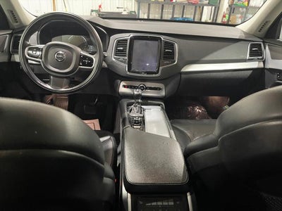 2019 Volvo XC90 Momentum