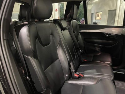 2019 Volvo XC90 Momentum