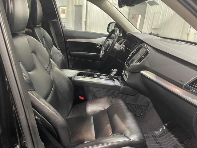 2019 Volvo XC90 Momentum
