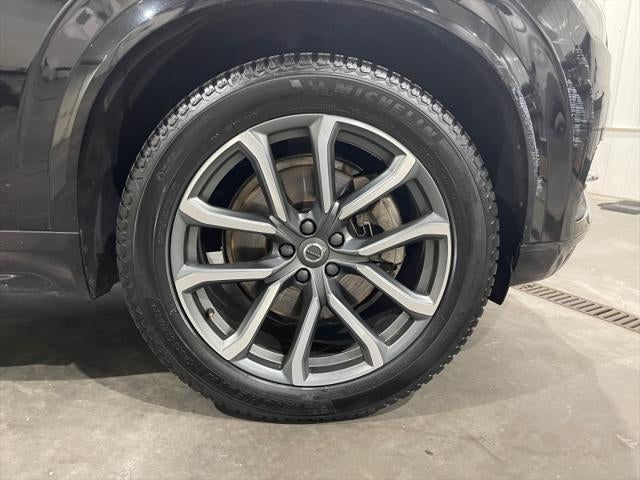 2019 Volvo XC90 Momentum