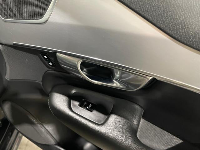 2019 Volvo XC90 Momentum