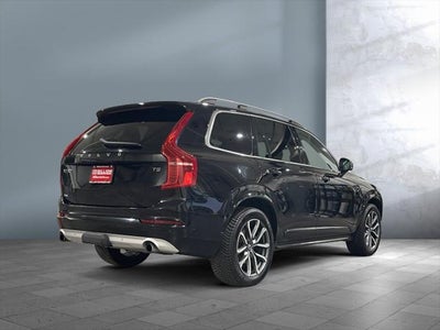 2019 Volvo XC90 Momentum