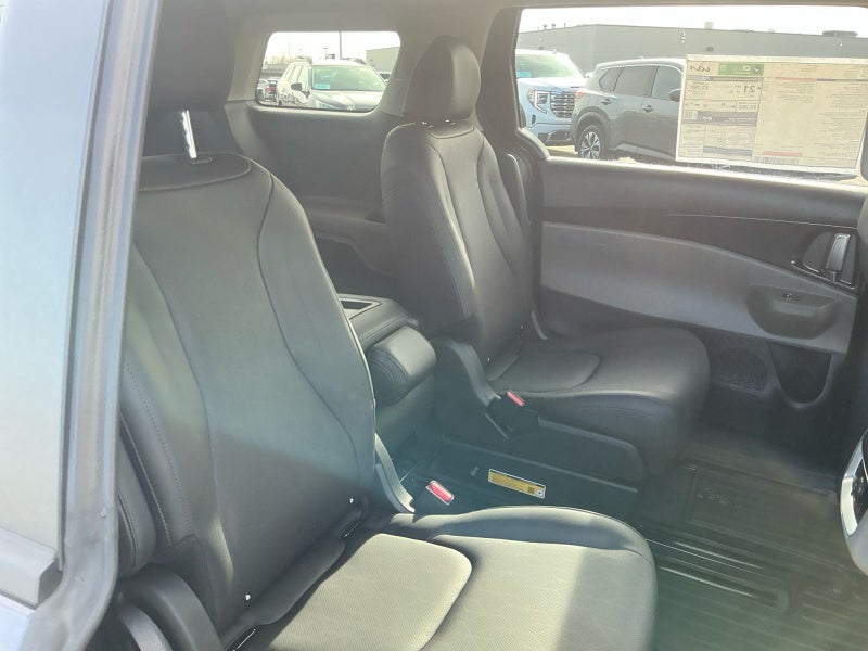 2026 Kia Carnival LX