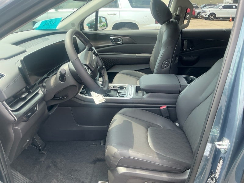 2027 Kia Carnival SX