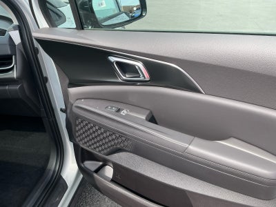 2027 Kia Carnival Hybrid SX
