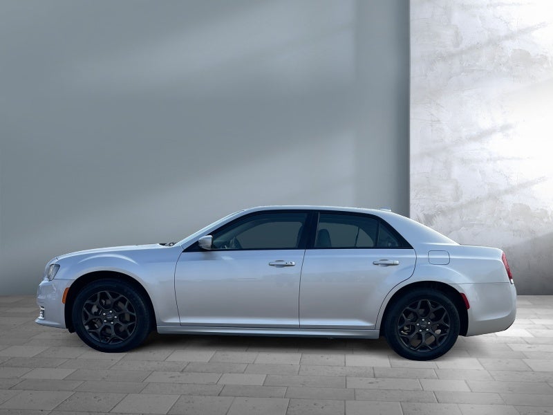 2022 Chrysler 300 Touring L