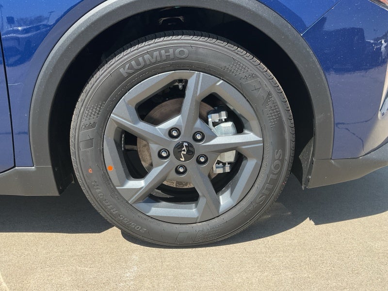 2026 Kia K4 Base