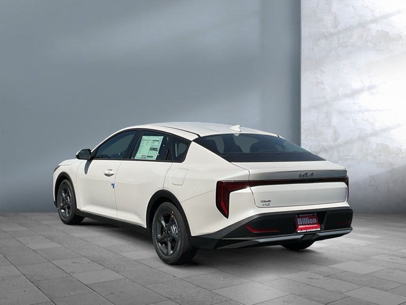 2026 Kia K4 LXS